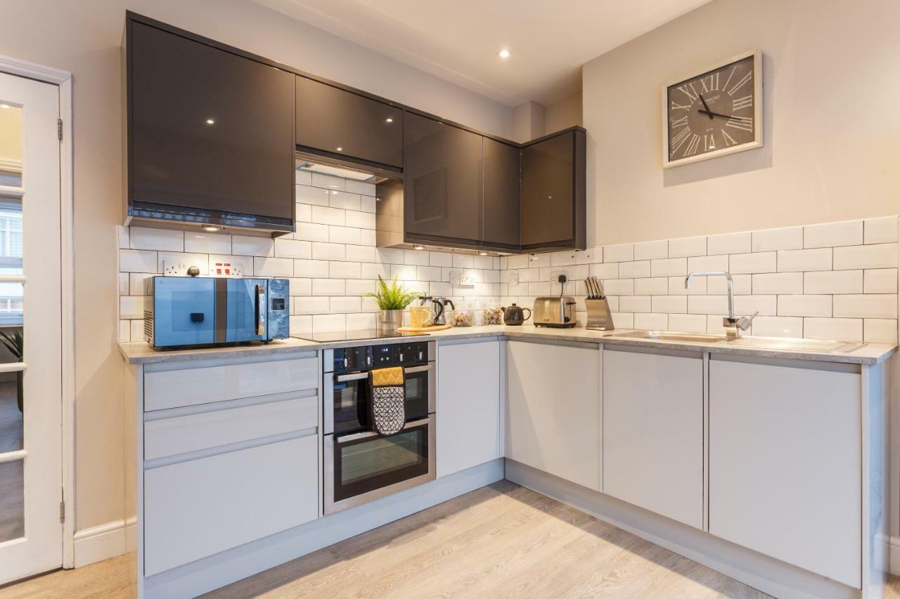 Apartament Stylish Town Centre House - 300Mbps, Parking & Sunny Decking Bournemouth Zewnętrze zdjęcie