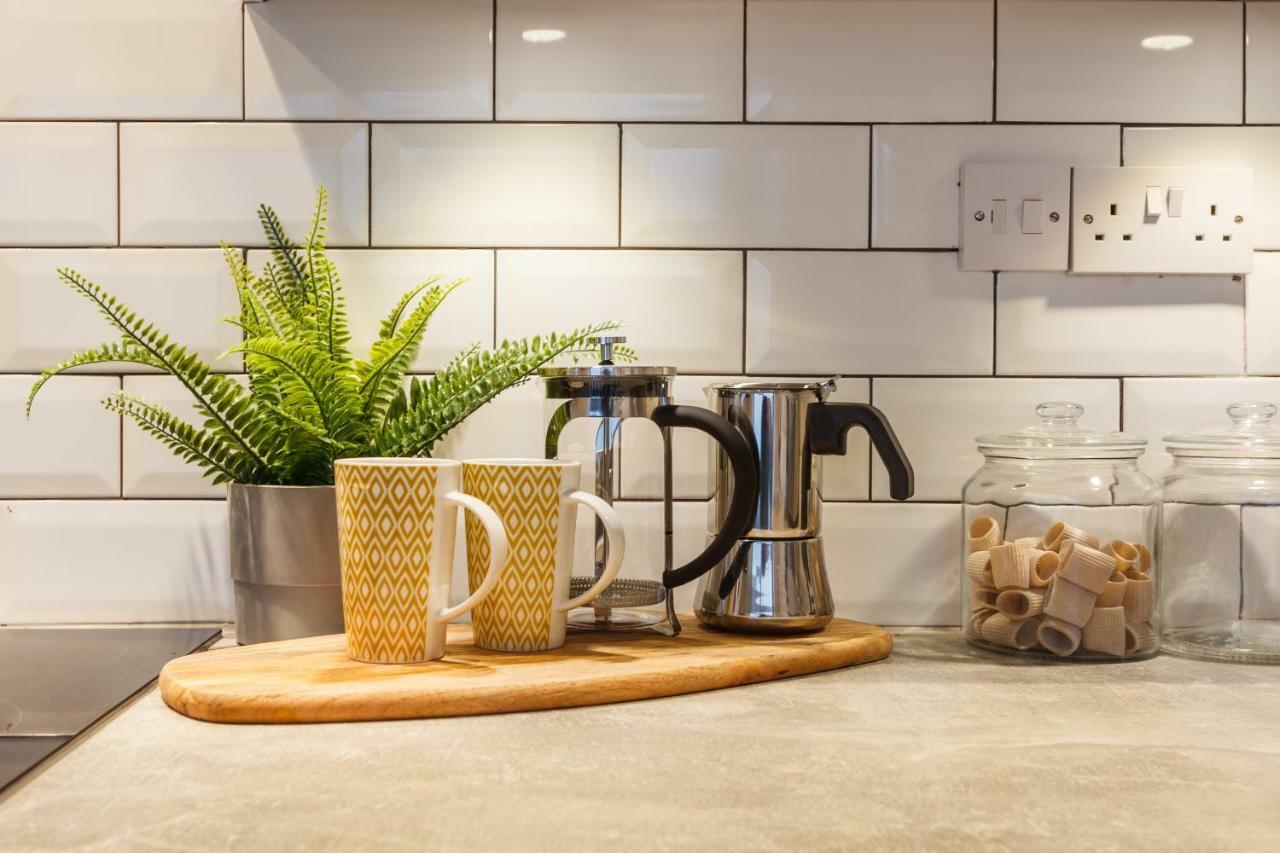 Apartament Stylish Town Centre House - 300Mbps, Parking & Sunny Decking Bournemouth Zewnętrze zdjęcie