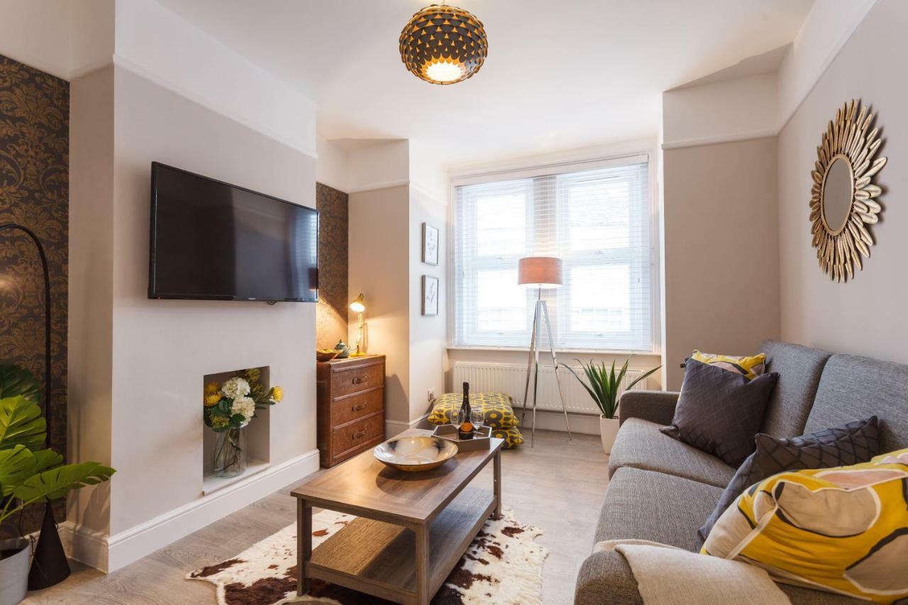 Apartament Stylish Town Centre House - 300Mbps, Parking & Sunny Decking Bournemouth Zewnętrze zdjęcie